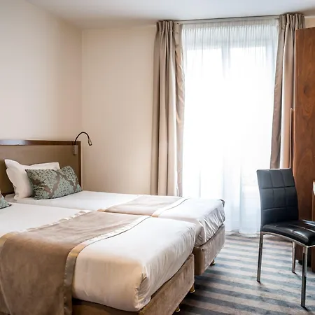 Art Eiffel Hotel