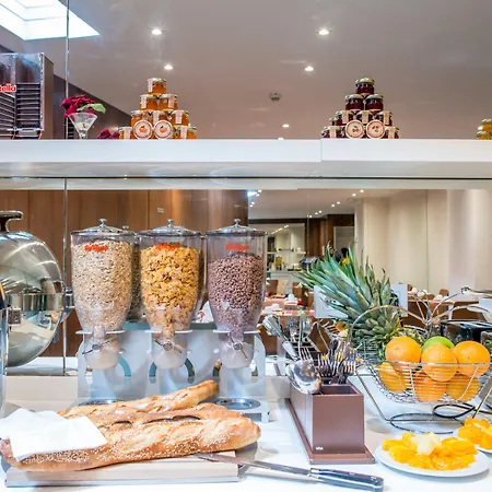 酒店 埃菲尔艺术酒店 3*