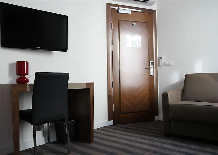 Art Eiffel 3* Παρίσι