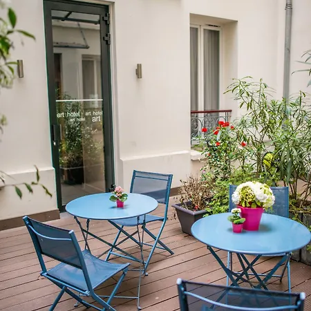 Art Eiffel Hotel 3*