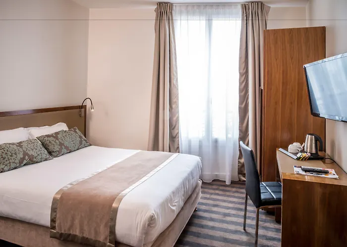 Art Eiffel 3* Париж