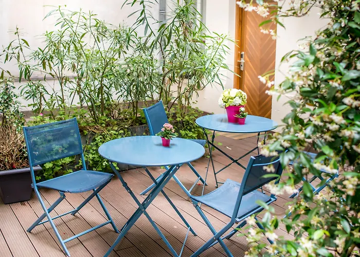 Art Eiffel Отель Париж