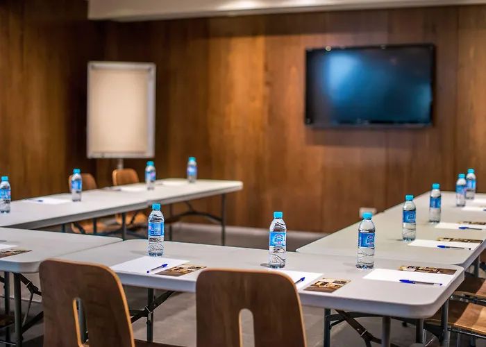 Отель Art Eiffel 3*