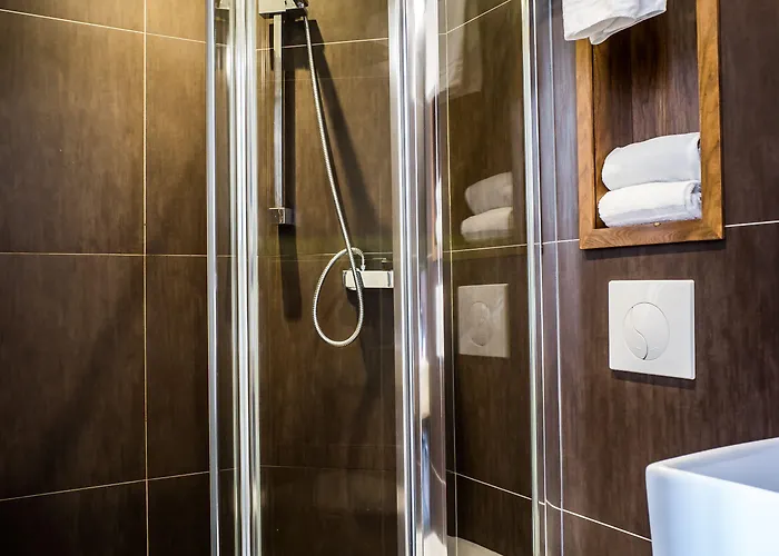 Art Eiffel Отель 3*