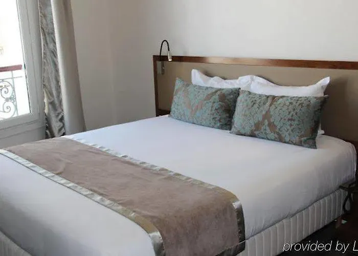 Art Eiffel Hotel Paris