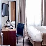 Hotel Art Eiffel 3*